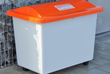 Elkoplast produziert Streugutbehälter für die Firma Holten GmbH